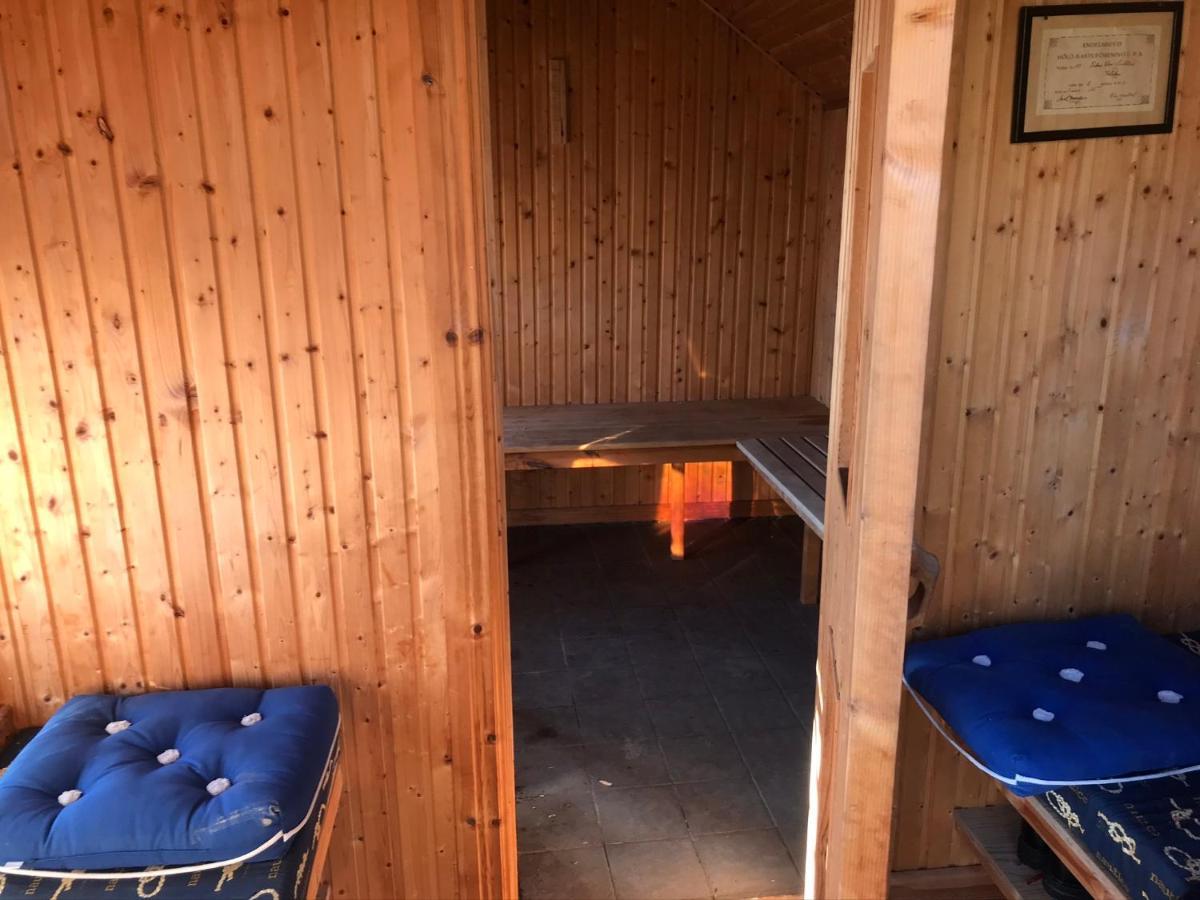 Cozy Lodge At Horse Farm With Lake And Sauna Holo  Exterior foto